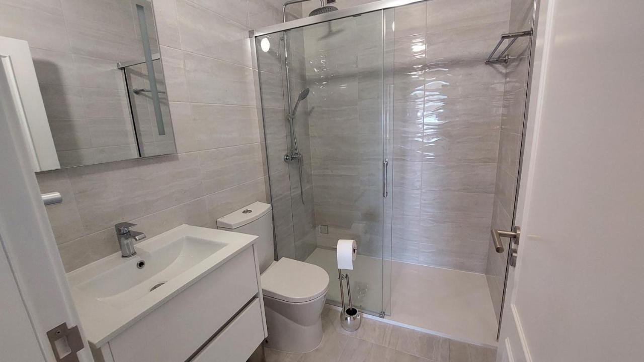 Apartamento Kelyfos Beach By Feriascomsol Quarteira Luaran gambar